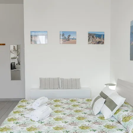 Vistamare Bed & Breakfast 3*